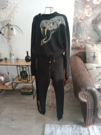 Ensemble haut pantalon jogging survêtement