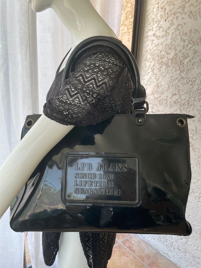 Joli sac en vinyle, les petites bombes H25 L38 - photo numéro 2