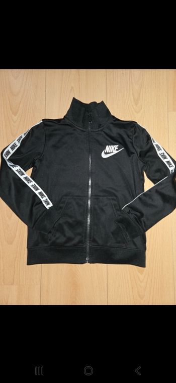 Veste nike noire 5/6 ans