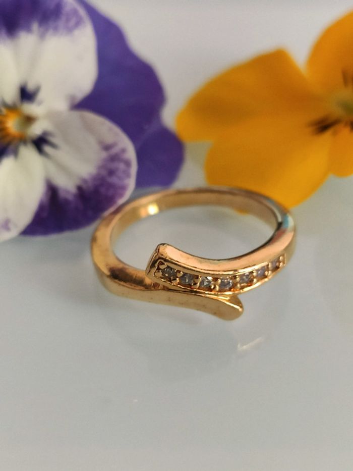 Bague en plaqué or et cristaux