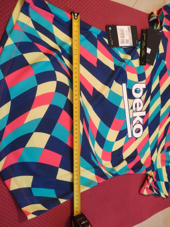 Maillot de foot FC Barcelone, Nike Authentique Officiel taille Femme XS, Neuf - photo numéro 17