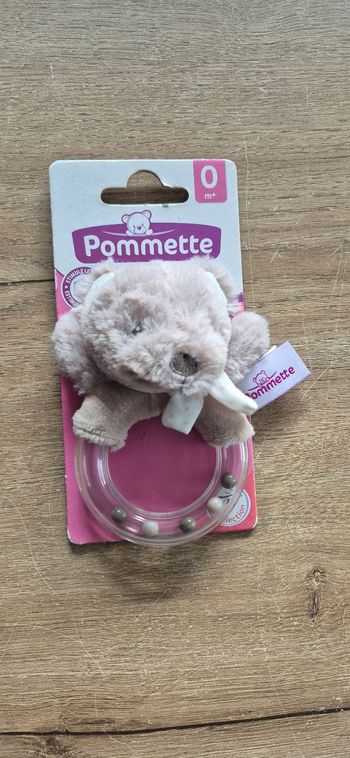 Doudou hochet anneau