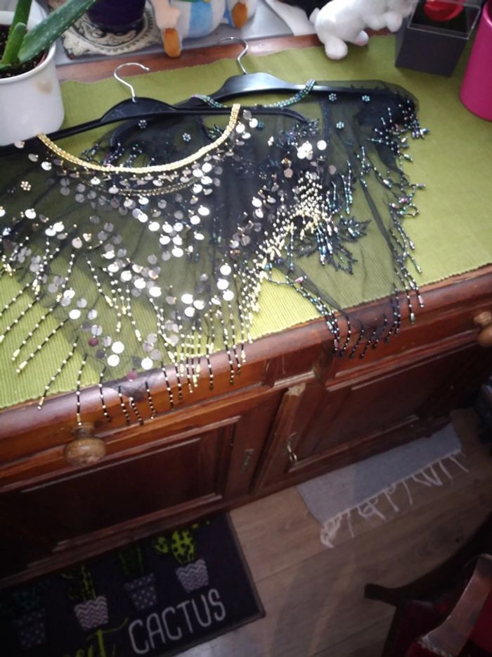 faux cols avec perles le lot de deux magnifiques articles