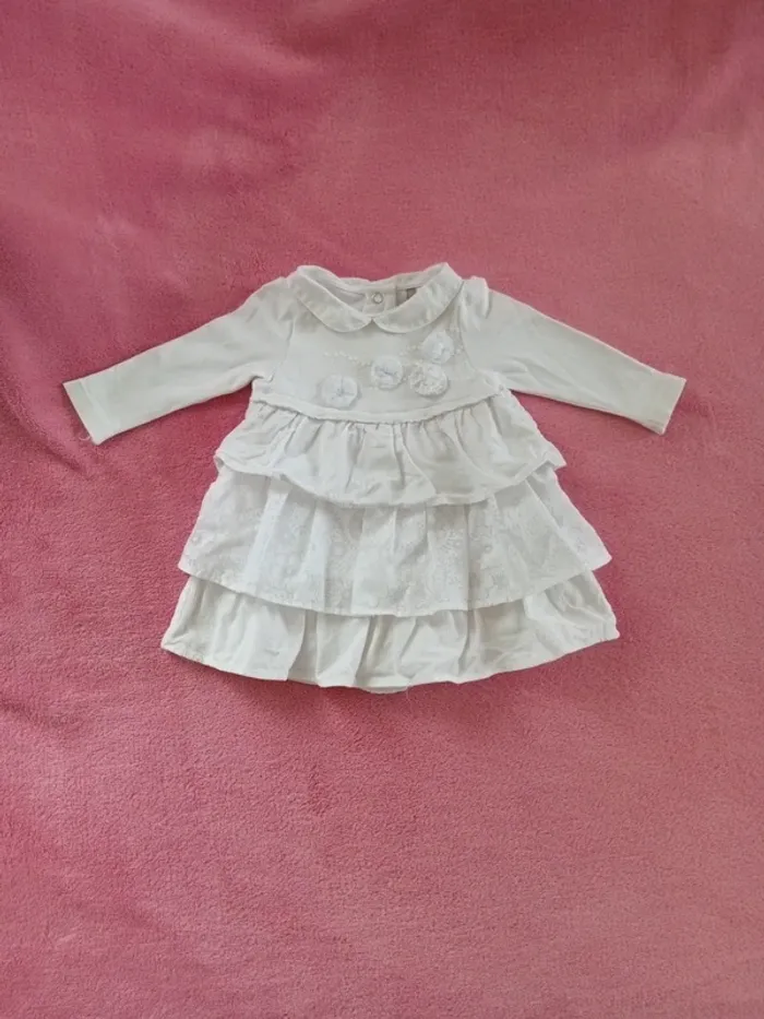 Robe blanche 3 mois
