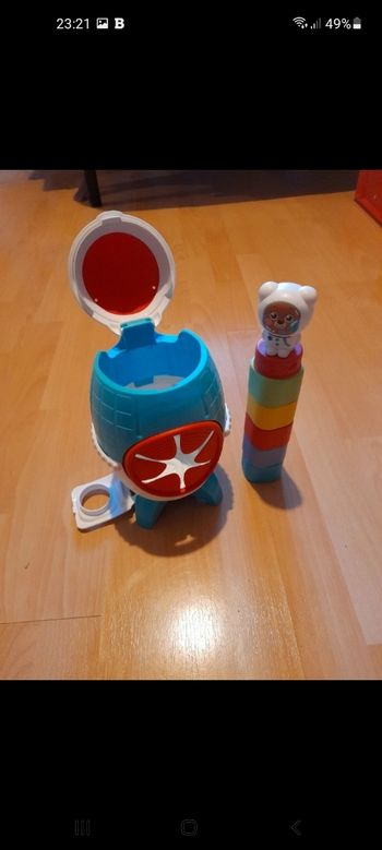 Jouet encastrement bébé 