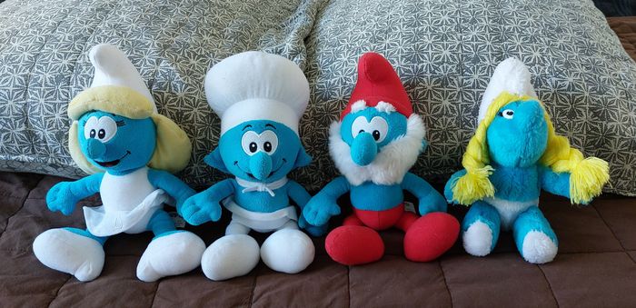 Lot de doudous, peluches, cubes et ballon de préhension - photo numéro 4