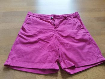 Short femme fushia taille 40 neuf