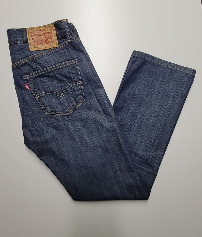 Levi Strauss 501 W32 L36 -bleu foncé- Taille 42-parfait état- - photo numéro 2