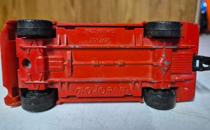 Majorette ambulance blanche et rouge 1/36 vintage van - photo numéro 6