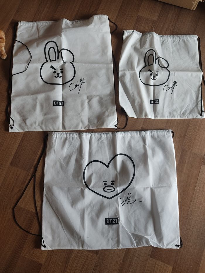Lot 3 sacs bt21 bts kpop