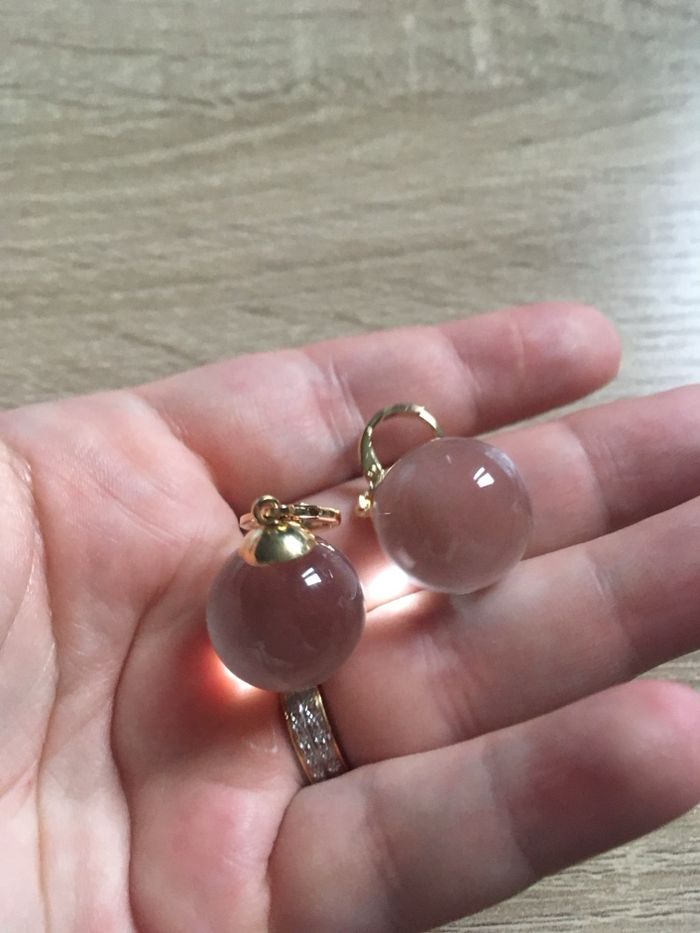 Boucles d’oreilles NEUVES femme forme ronde /  boule de cristal 🔮 couleur transparente
