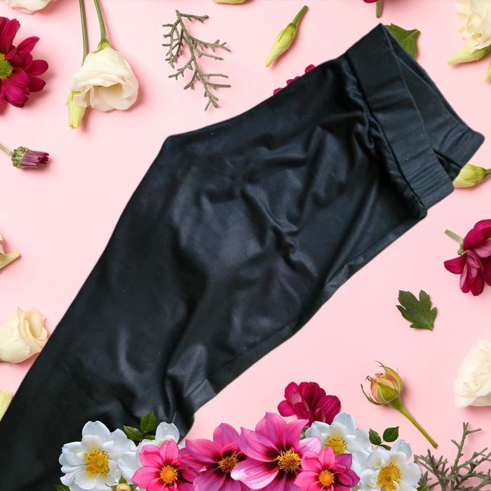 Lot de 7 pantalons 🚺 - photo numéro 7