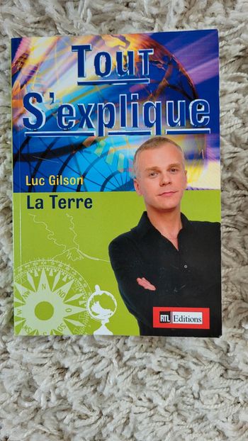 Livre Tout s'explique