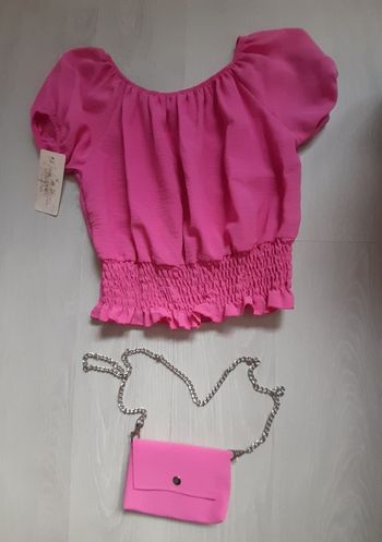 Haut rose avec sac assorti