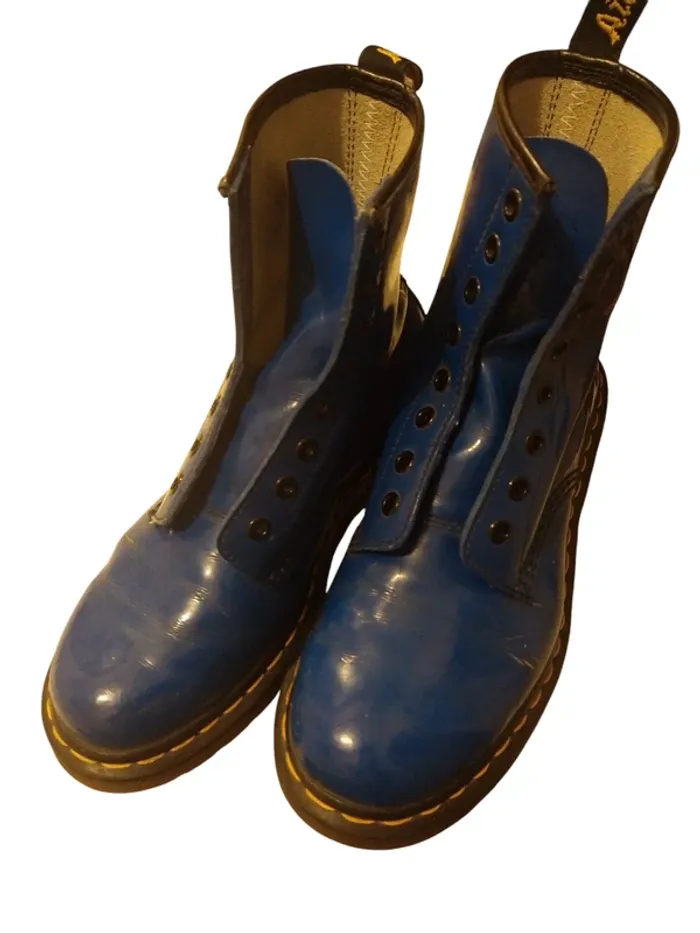 Doc Dr Dc Martens bleu blue roi électrique electric vernis varnish
