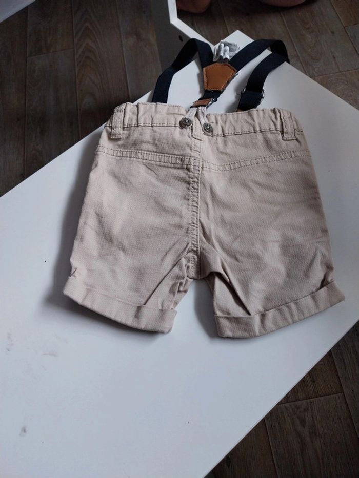 Short 12 mois avec bretelles - photo numéro 3