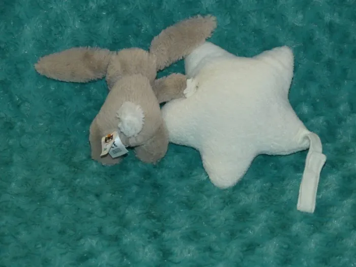 Doudou lapin étoile beige blanc Jellycat 🐰tbe - photo numéro 3