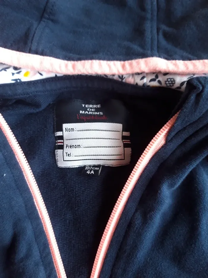 Gilet à capuche 4 ans - photo numéro 2