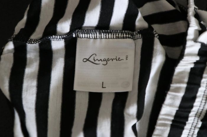 Short de pyjama rayé noir et blanc - photo numéro 3