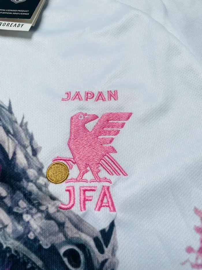 Maillot concept foot Japon blanc rose dragon taille M - photo numéro 6