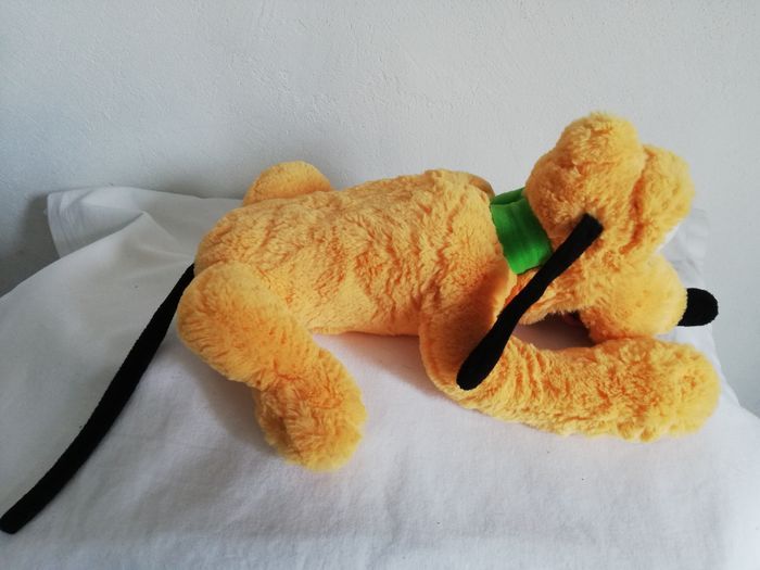 peluche disney le chien pluto - photo numéro 3