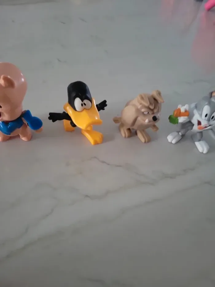 Lot 5 figurines Looney Tunes - photo numéro 4