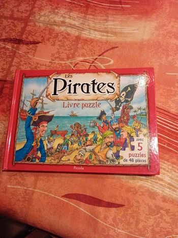 Livre puzzle pirates Piccolia