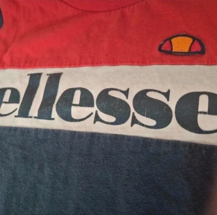 Tee-shirt Ellesse 6-7 ans - photo numéro 3