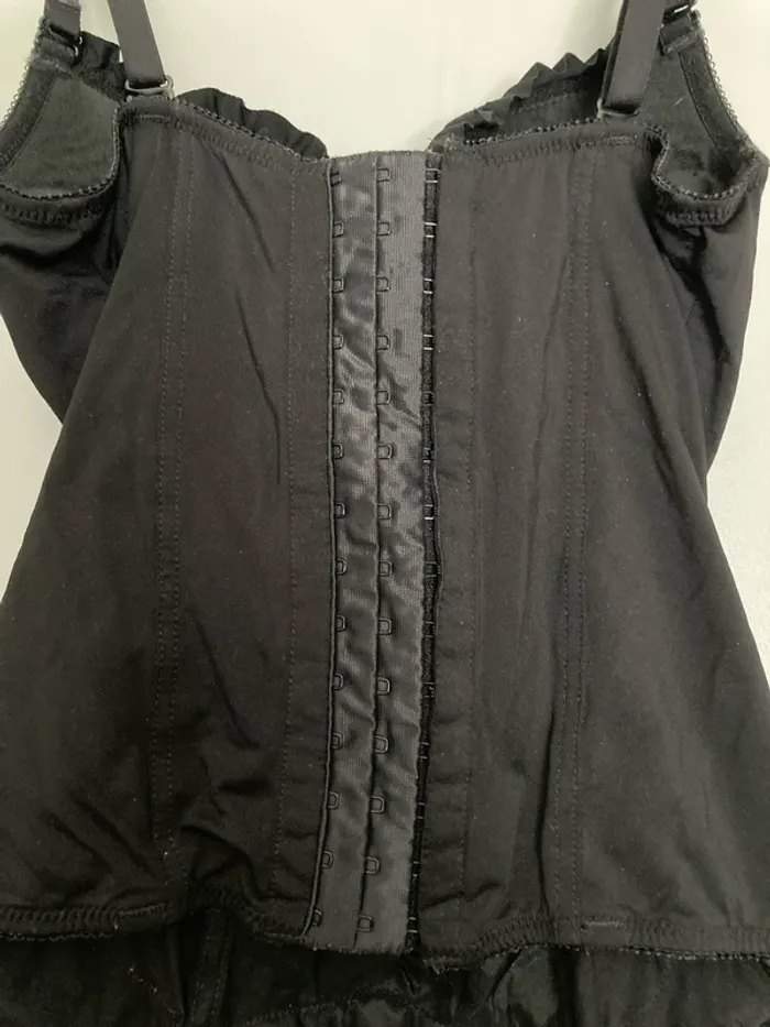 Bustier noir push-up rembourré – Valège – Taille 85B – Style guêpière sans jarretelles - photo numéro 6
