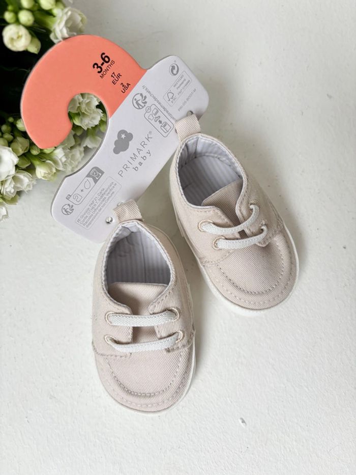 Chaussures baskets bébé - taille 17 - photo numéro 2