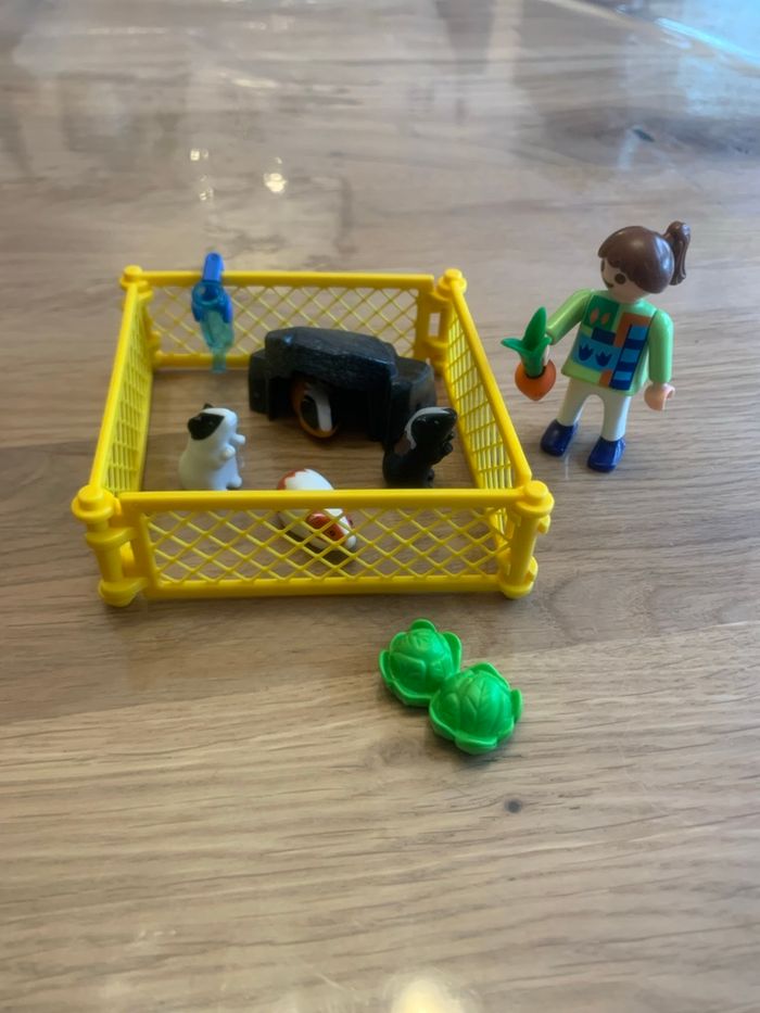 Playmobil set 4794 - Fillette avec cochon d’Inde