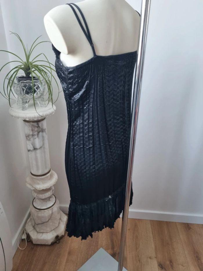 Robe noir brodé évasé vintage - photo numéro 10