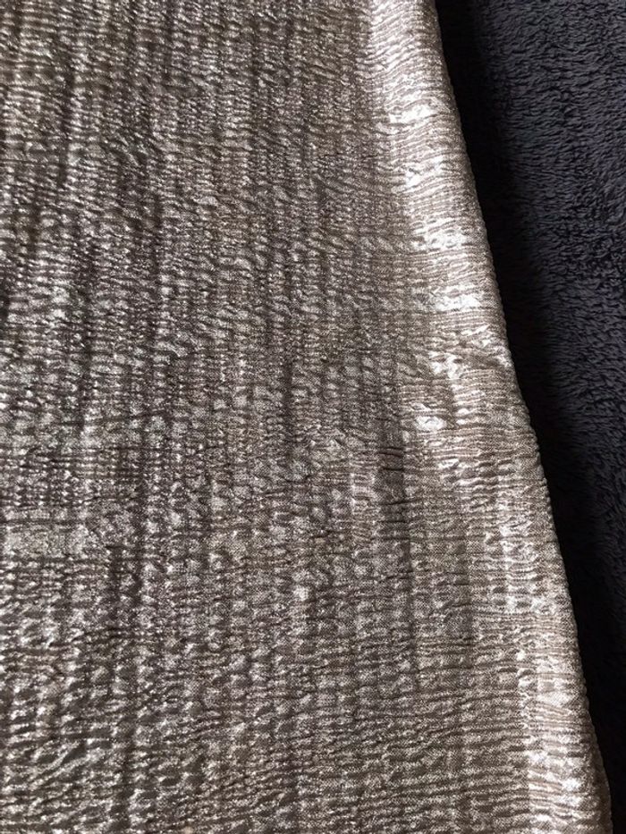 Robe doré - photo numéro 2