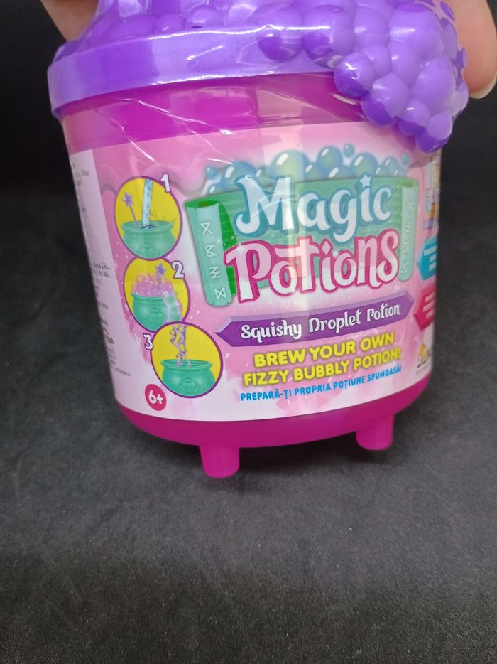 Potion magique pétillante et moelleuse neuve sous blister parfait en cadeau - photo numéro 3