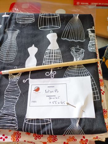 Lot coton import US – motif mannequins couture – 90x45 + 55x45