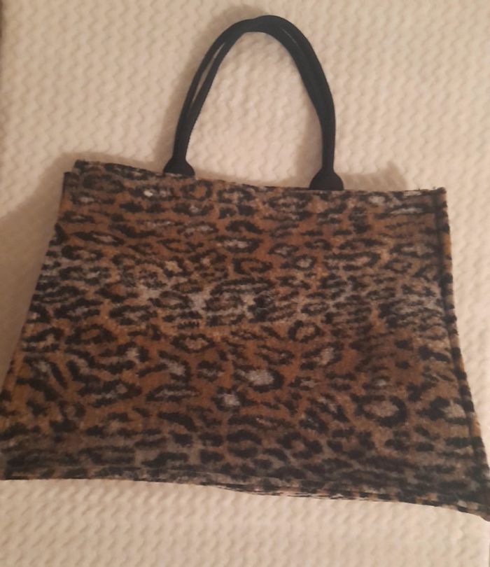 Sac à main fourre-tout motif léopard - photo numéro 4