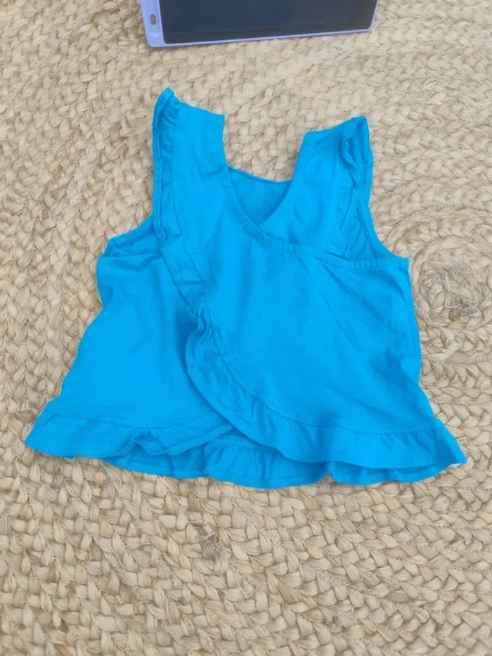 T shirt sans manches 4 ans neuf - photo numéro 4