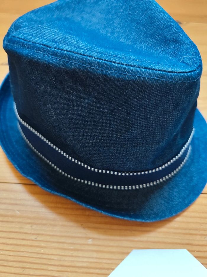 Chapeau - photo numéro 2
