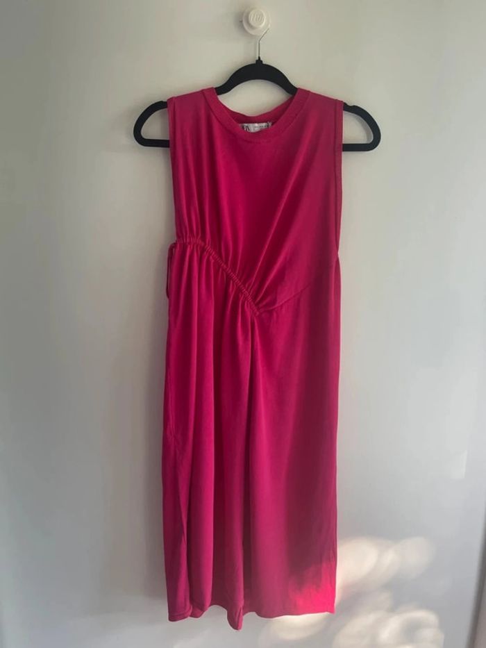 Robe fuchsia Zara taille M
