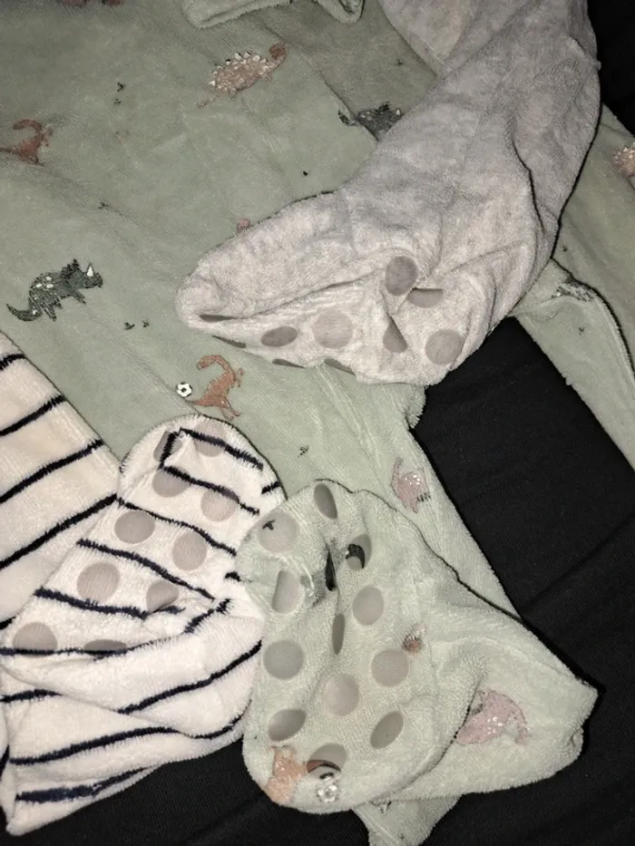 Lot 3 Pyjamas grenouillères douces - photo numéro 3