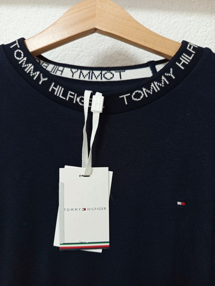 Robe bleu marine Tommy Hilfiger taille 14 ans neuve avec étiquette - photo numéro 2