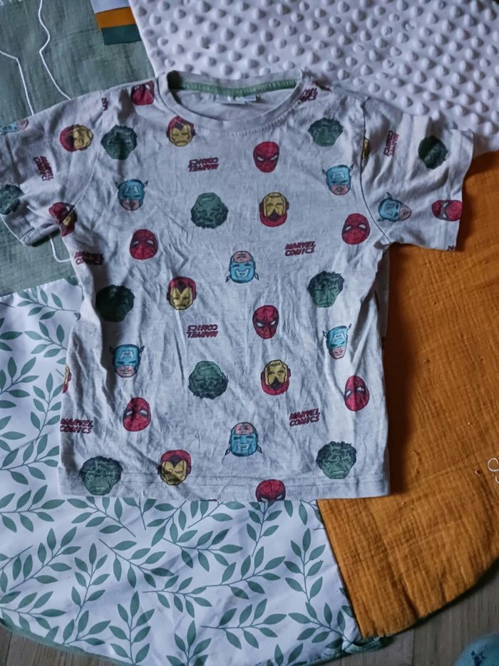 Lot de 6 T-shirt en 6 ans - photo numéro 2