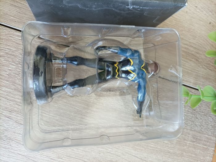 Figurine black lightning DC comics eaglemoss - photo numéro 4