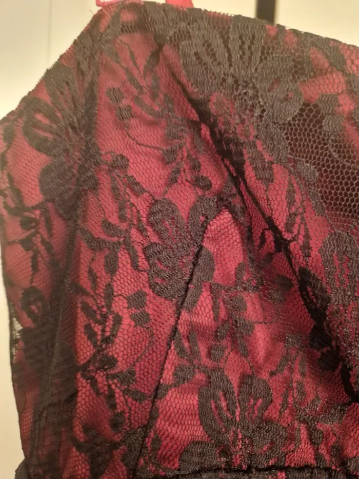 Jolie robe noir & pourpre, Ici et Maintenant, 40, neuve - photo numéro 3