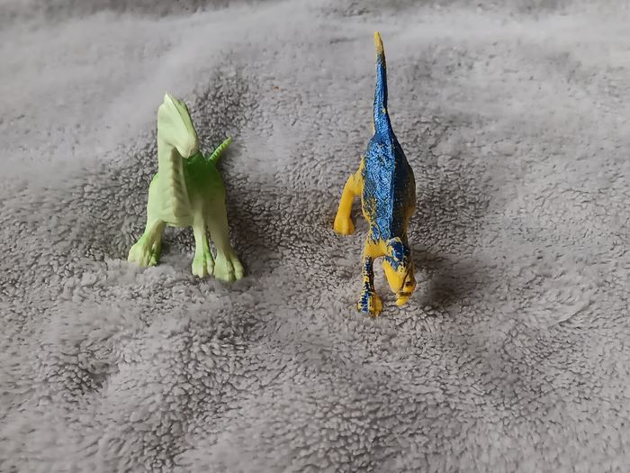 Lot de 2 dinosaure - photo numéro 4