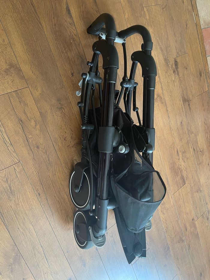 Poussette trio + base voiture - photo numéro 4