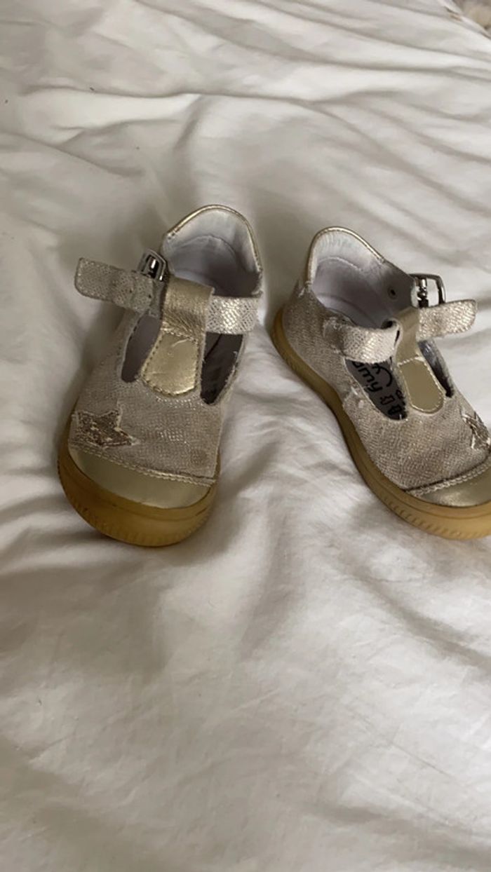 Chaussure bellamy taille 24 - photo numéro 2