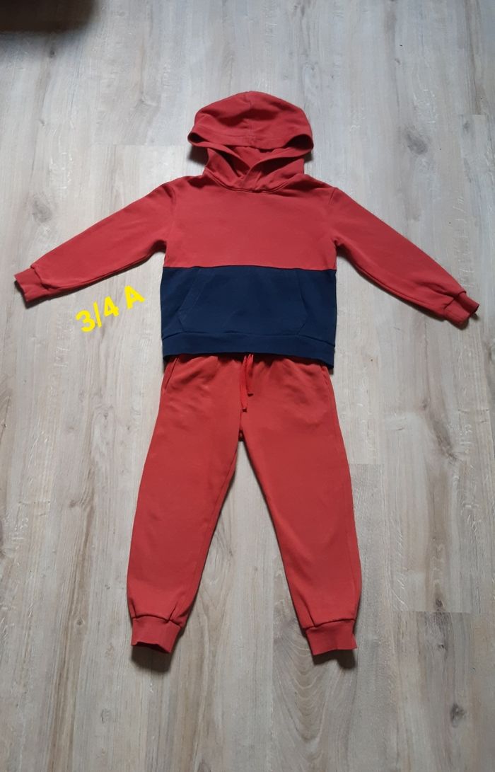 Sweatshirt et jogging 4A