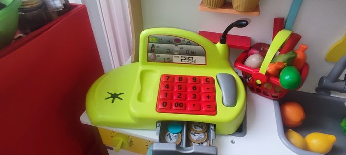 Cuisine en bois avec ses accessoires - photo numéro 4