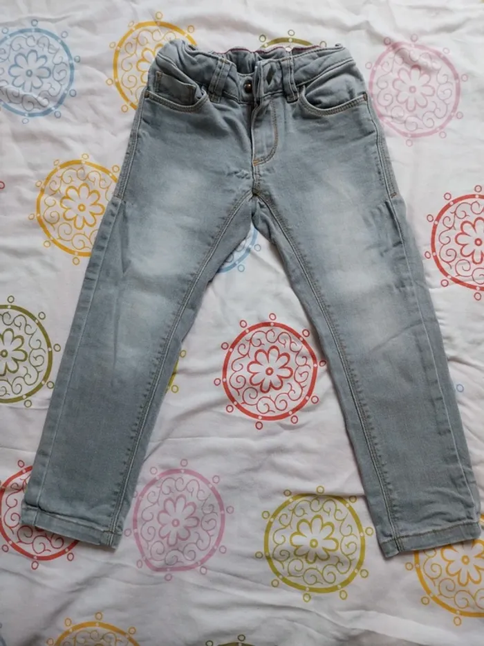 Lot de 2 jeans garçon 4 ans - photo numéro 6